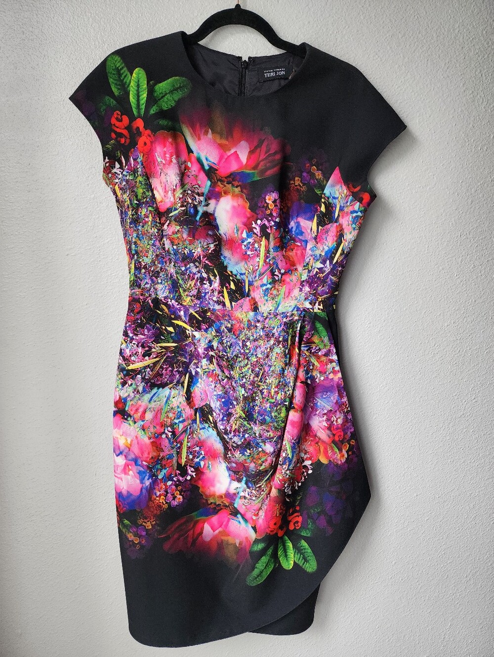 Rickie Freeman Teri Jon Floral Print Faux Wrap Scuba Sheath Dress Size Medium*